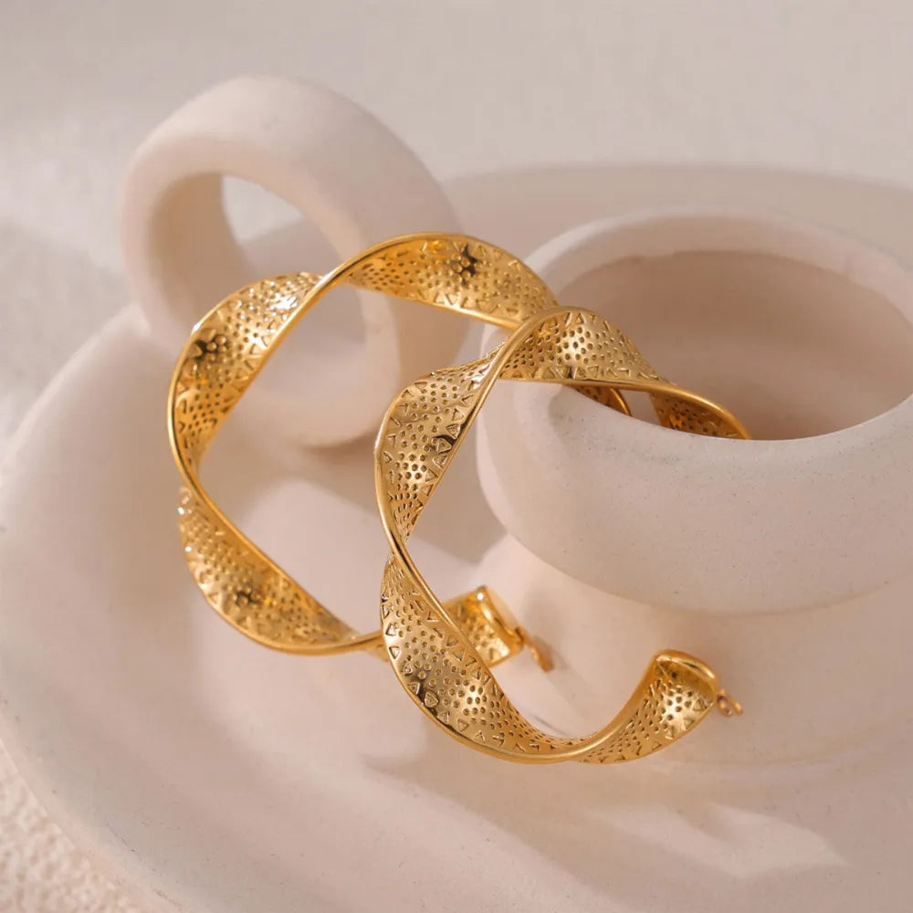 Leisure - style Titanium Steel Twisted Earrings