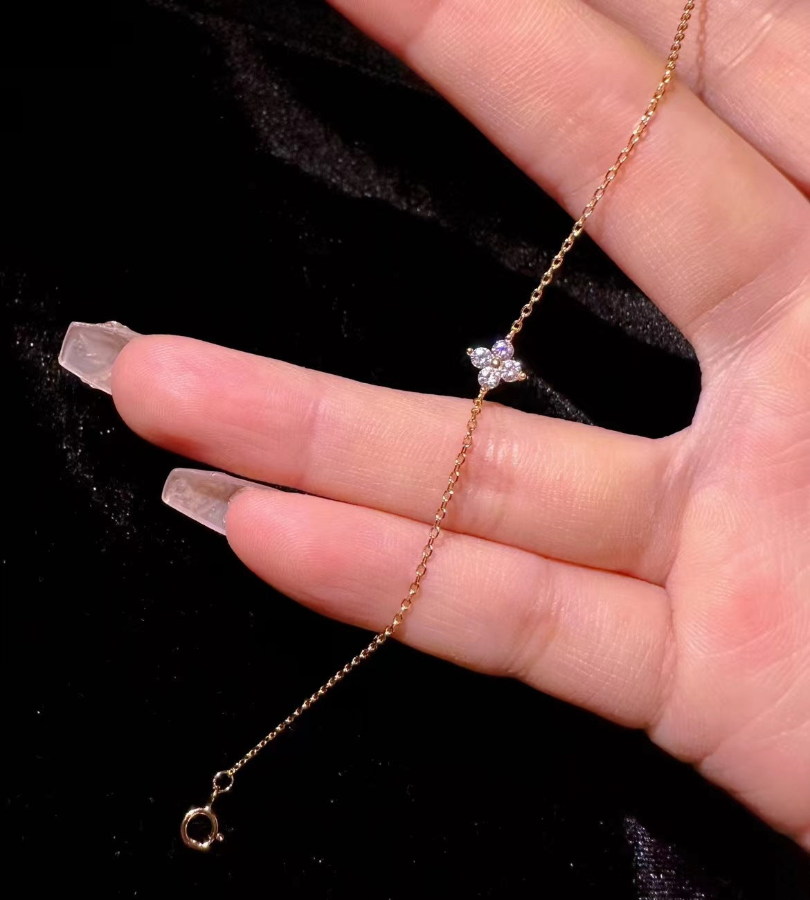 Lucky Four-leaf Clover Zircon Bracelet