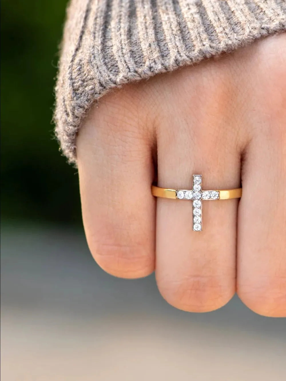 Stylish Gold - Plated Cross Ring with Inlaid Zircon