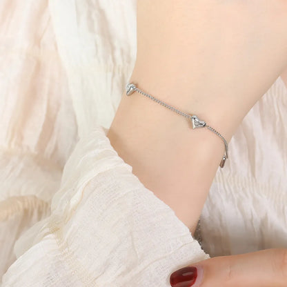 Delicate Golden Heart - shaped Charm Bracelet