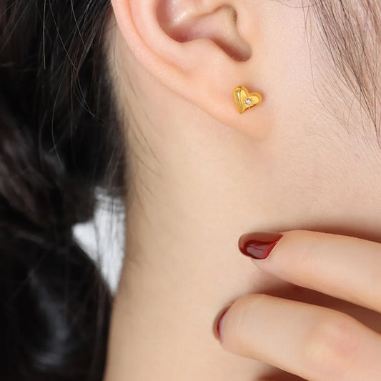 Sparkling Heart-shaped Zircon Stud Earrings